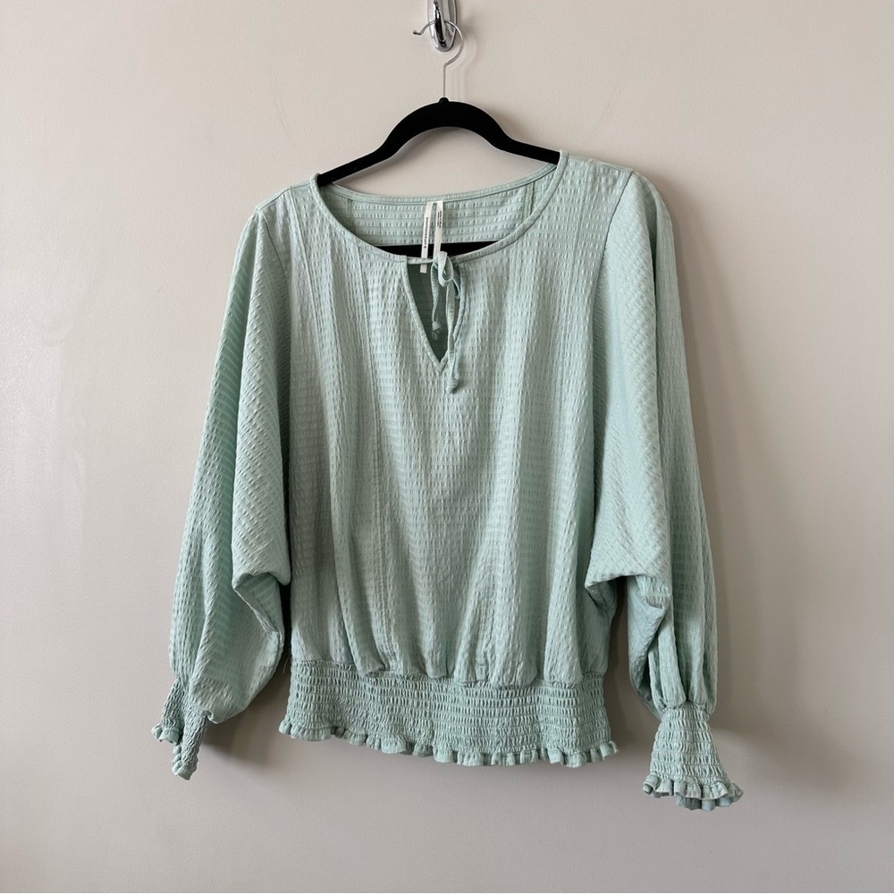 Anthropologie Rebecca Smocked Top in Mint Green. - Picture 4 of 9